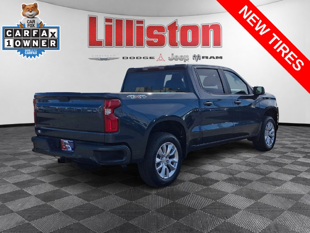 Used 2021 Chevrolet Silverado 1500 Custom w/ LPO, Dark Essentials Package AWD/4WD image 4
