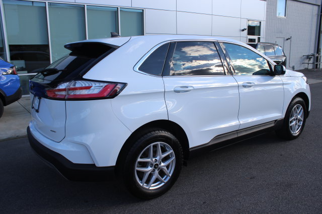 Used 2024 Ford Edge SEL w/ Convenience Package AWD/4WD image 32