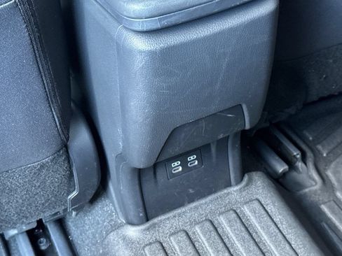 Used 2023 Toyota Prius LE FWD image 14