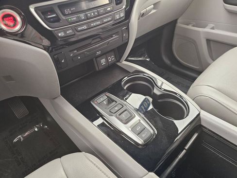 Used 2019 Honda Pilot Touring image 26