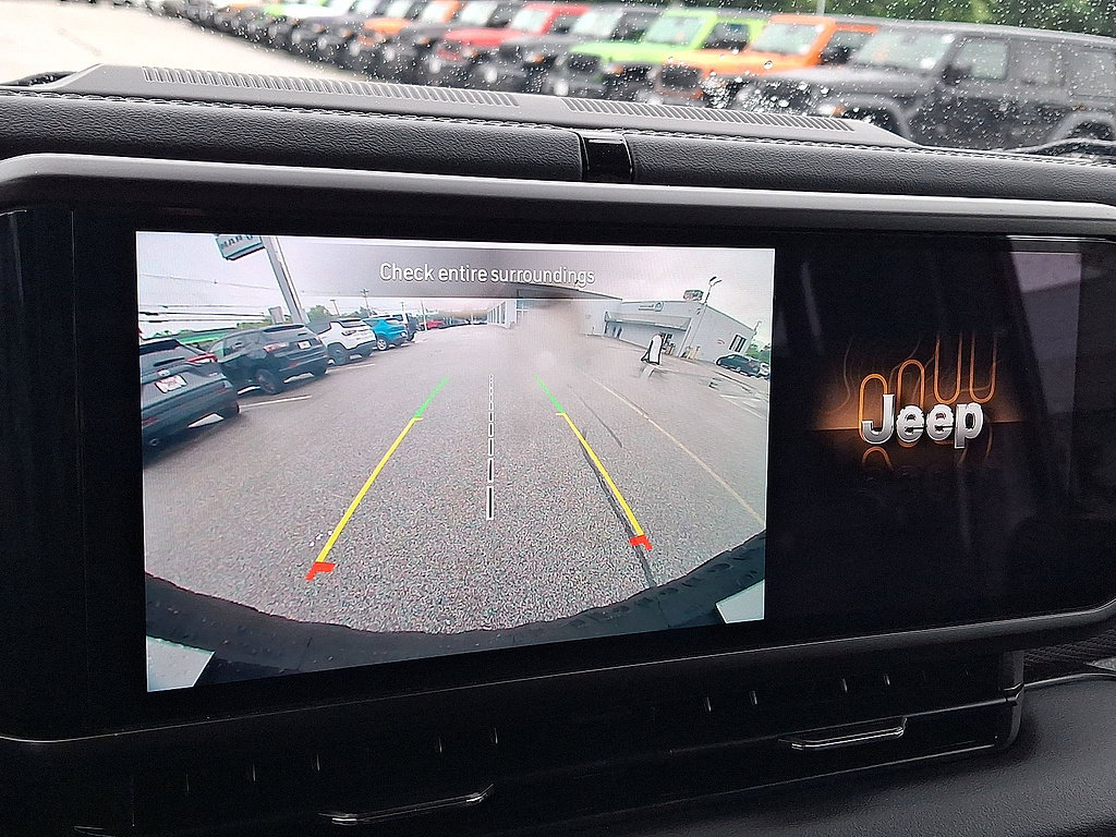 Used 2024 Jeep Wrangler Unlimited Rubicon 4xe w/ Convenience Group AWD/4WD image 44
