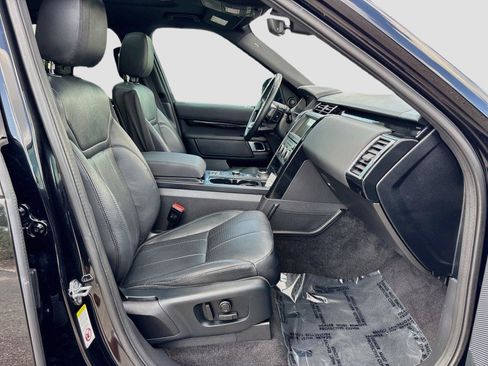 Used 2019 Land Rover Discovery SE AWD/4WD image 30