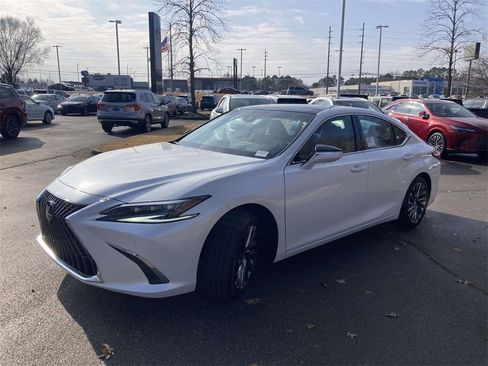 New 2025 Lexus ES 350 Ultra Luxury image 5
