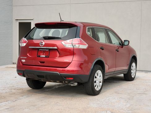 Used 2016 Nissan Rogue S AWD/4WD image 7