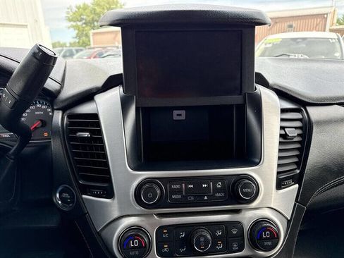 Used 2018 GMC Yukon XL SLT AWD/4WD image 32