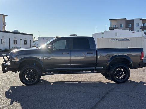 Used 2018 RAM 2500 Laramie w/ Sport Appearance Group AWD/4WD image 4
