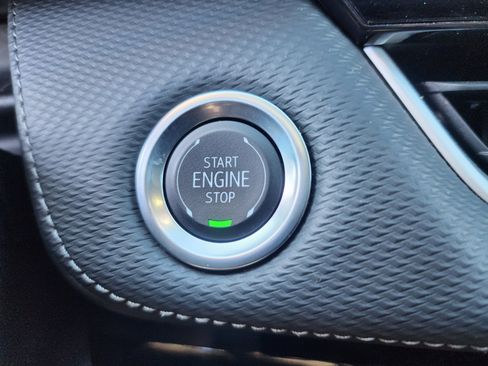 Used 2025 Chevrolet Equinox LT w/ Convenience Package II image 31