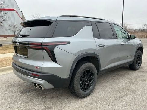 Used 2024 Chevrolet Traverse Z71 w/ Enhanced Driving Package image 6