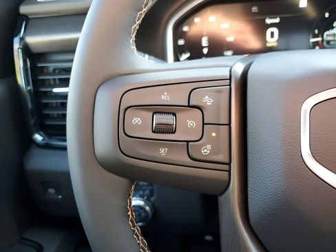 New 2025 GMC Sierra 2500 AT4 w/ AT4 Premium Plus Package image 32