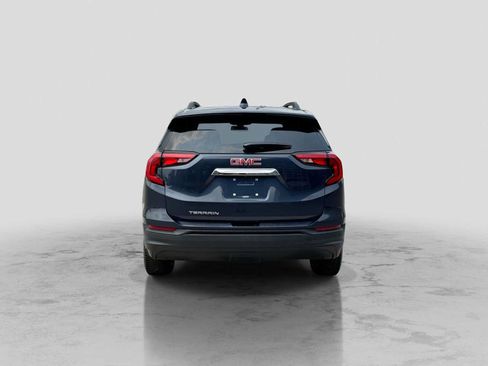 Used 2019 GMC Terrain SLE w/ Driver Convenience Package FWD image 5