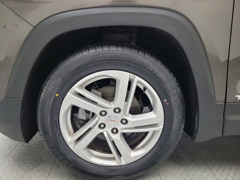 Used 2019 GMC Terrain SLE w/ Driver Convenience Package image 31