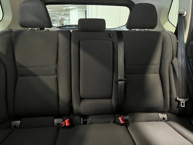 Used 2023 Nissan Rogue S AWD/4WD image 12
