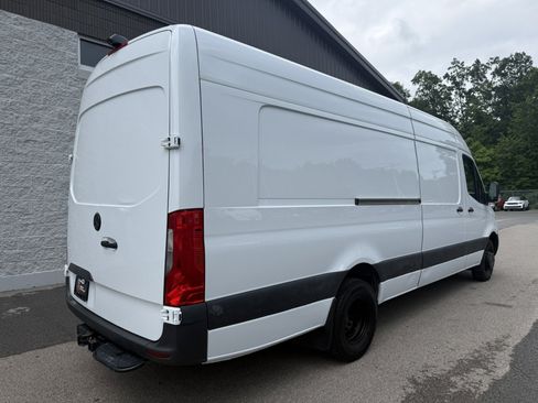 Used 2019 Mercedes-Benz Sprinter 170 image 9