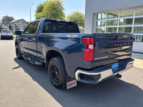 Used 2019 Chevrolet Silverado 1500 LTZ w/ LTZ Plus Package AWD/4WD image 3