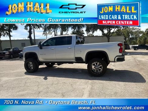 Used 2020 Chevrolet Silverado 2500 High Country w/ Z71 Off-Road Package AWD/4WD image 5