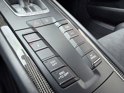 Used 2016 Porsche 911 GT3 RS image 20