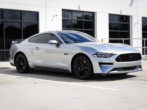 Used 2020 Ford Mustang GT Premium w/ Equipment Group 401A image 2