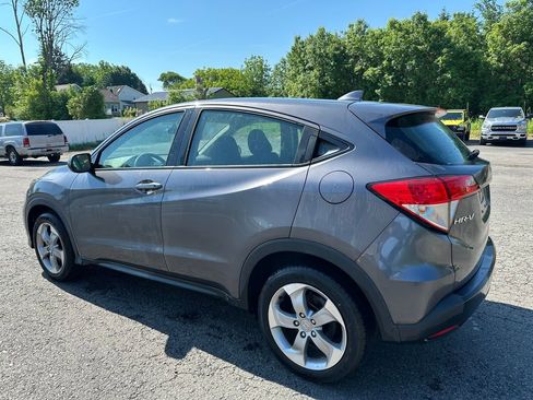 Used 2022 Honda HR-V LX image 14