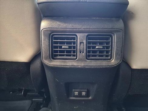 Used 2021 Toyota RAV4 XLE Premium AWD/4WD image 17