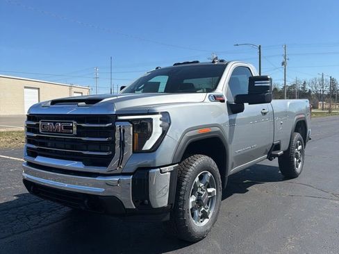 New 2026 GMC Sierra 2500 SLE AWD/4WD image 1