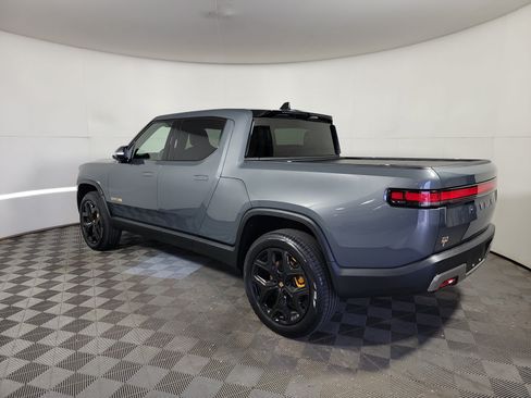 Used 2022 Rivian R1T Adventure AWD/4WD image 3