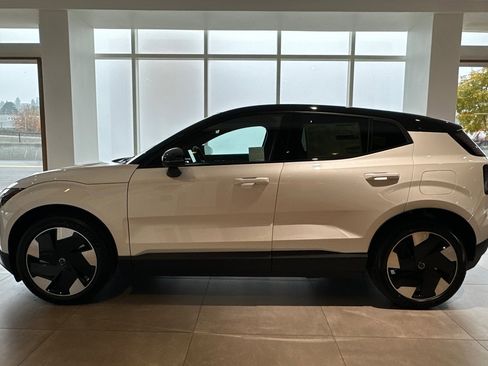 New 2026 Volvo EX30 Plus image 5