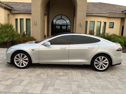 Used 2016 Tesla Model S P90D image 7