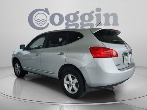 Used 2013 Nissan Rogue S w/ Special Edition Pkg AWD/4WD image 3