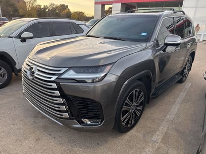 Used 2024 Lexus LX 600 4WD w/ Luxury Package