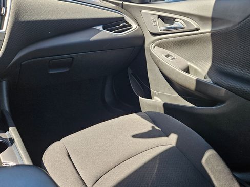 Used 2024 Chevrolet Malibu LT image 11