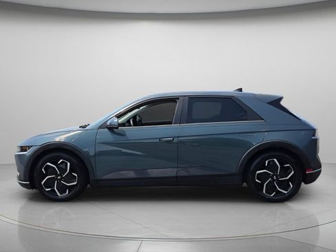 Used 2022 Hyundai Ioniq 5 SE w/ Cargo Package RWD image 3