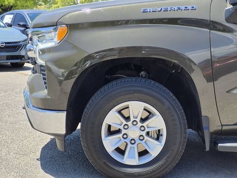 Used 2023 Chevrolet Silverado 1500 LT w/ Protection Package AWD/4WD image 6