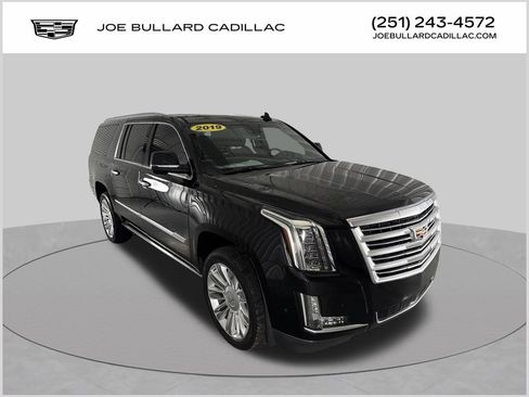 Used 2019 Cadillac Escalade ESV Platinum RWD image 1