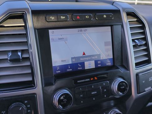 Used 2020 Ford F150 Platinum w/ Technology Package image 36