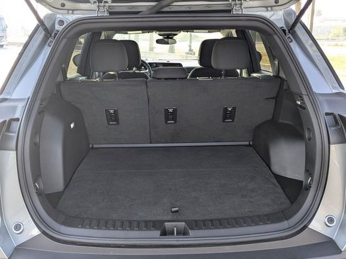 Used 2025 Chevrolet Equinox LT image 13