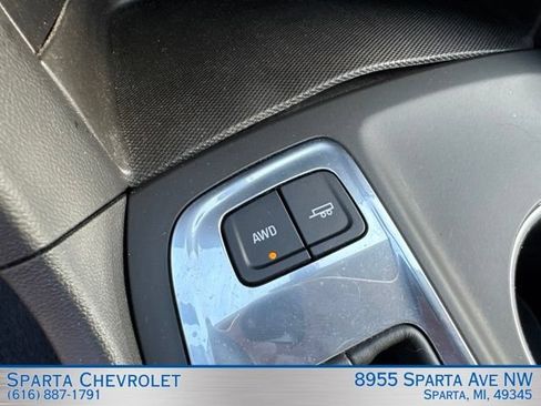 Used 2018 Chevrolet Equinox LT w/ Sun & Infotainment Package AWD/4WD image 22