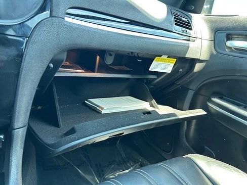 Used 2019 Chrysler 300 S w/ 300S Premium Group RWD image 32