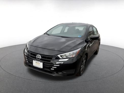 Used 2025 Nissan Versa SV image 7