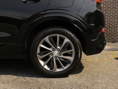 Used 2022 Buick Encore GX Select w/ Sport Touring Package AWD/4WD image 8