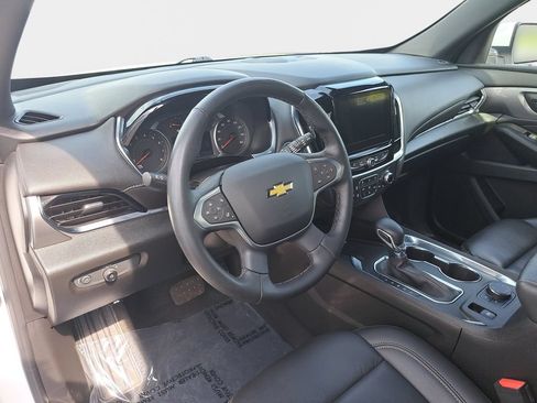 Used 2023 Chevrolet Traverse LT AWD/4WD image 18
