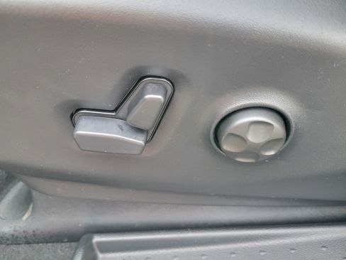 New 2026 Chrysler Pacifica Limited w/ S Appearance Package image 26