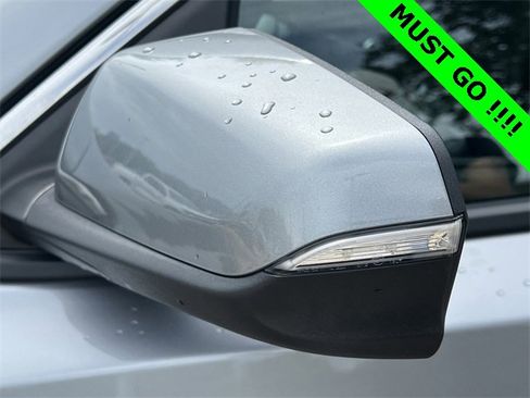 Used 2024 GMC Terrain SLT image 11