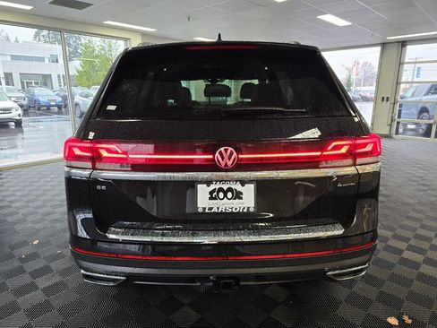 New 2026 Volkswagen Atlas SE image 5