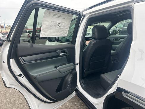 New 2027 GMC Terrain AT4 w/ Technology Package II AWD/4WD image 30