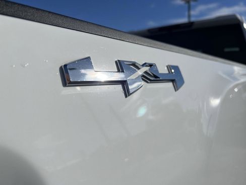 New 2025 GMC Sierra 2500 Pro w/ Convenience Package image 6