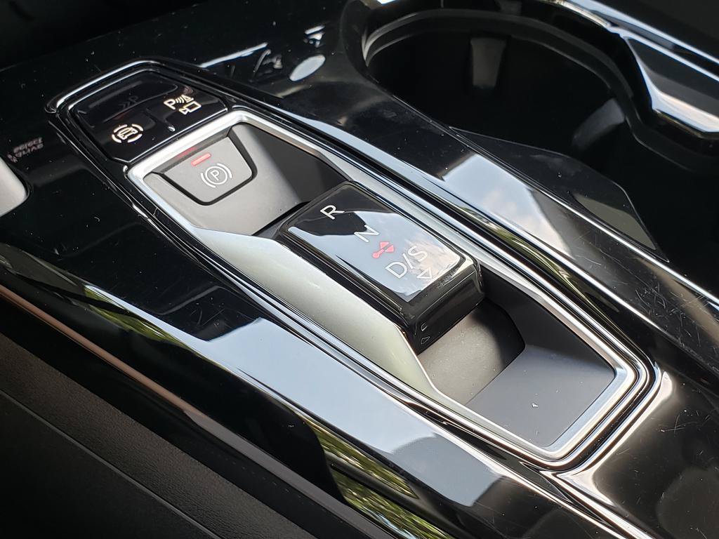 Used 2025 Audi Q5 Premium Plus w/ Premium Plus AWD/4WD image 25