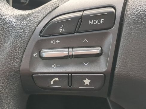 Used 2022 Hyundai Kona SE image 22