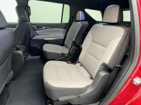 New 2026 Chevrolet Traverse LT image 16