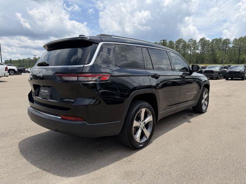 Used 2021 Jeep Grand Cherokee L Limited AWD/4WD image 6