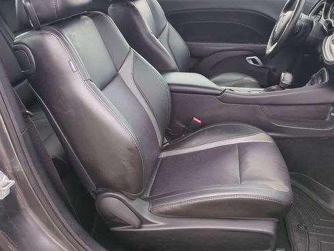 Used 2021 Dodge Challenger SXT w/ Plus Package image 19